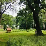 Hollicarrs - Lilypad Lodge Riccall