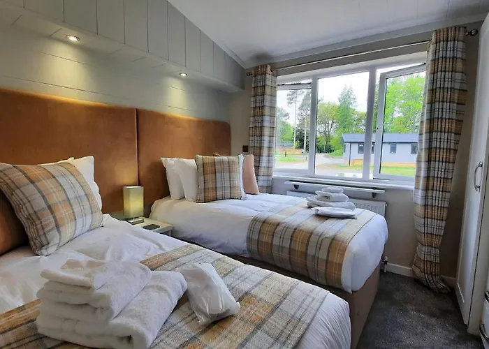 Lodge Hollicarrs - Lilypad Riccall