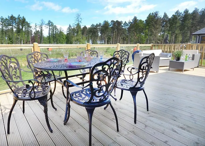 Hollicarrs - Lilypad Lodge *
