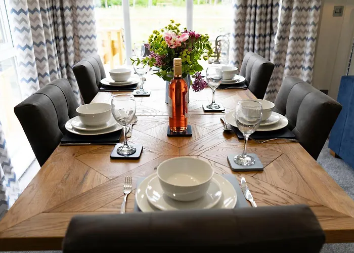 Lodge Hollicarrs - Lilypad Riccall