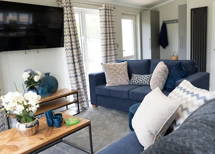 Lodge Hollicarrs - Lilypad Riccall